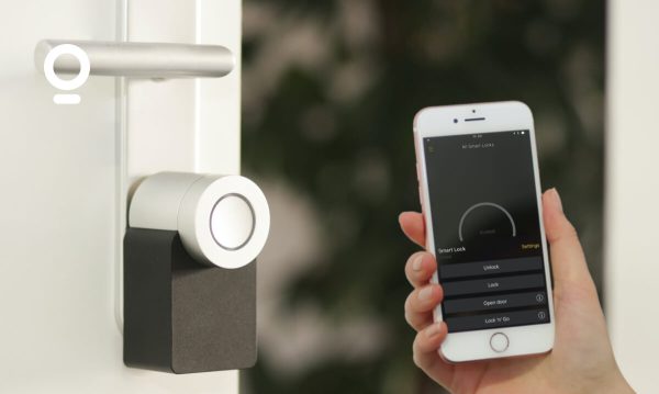 Airbnb self-check-in